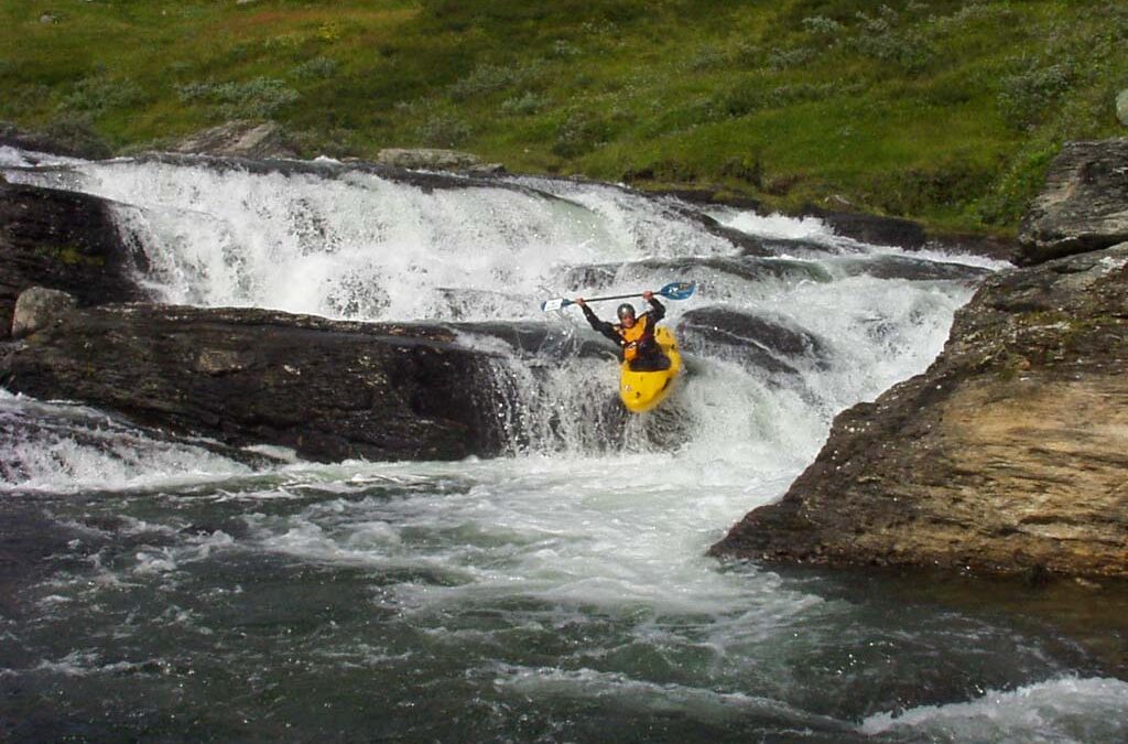 Förstapaddling av Skärvagsån i Härjedalen